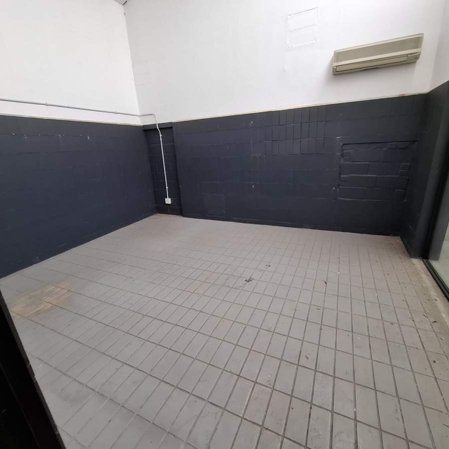 To Let commercial Property for Rent in Peerless Park East Western Cape